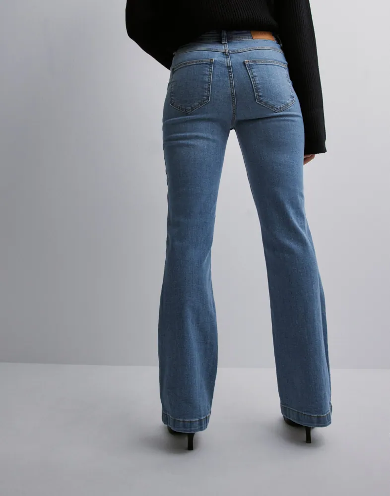 JDY FLORA LIFE FLARED HIGH MB NOOS DNM Jeans, Mid Blue Jeans, 33/30, blue (medium blue denim
