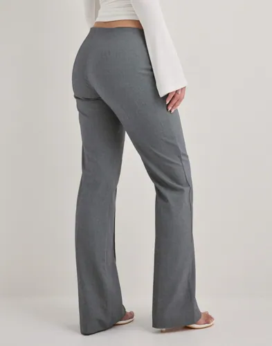 Nelly - Grå - No Waist Flare Suit Pants