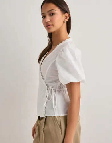 Nelly Puff Sleeve Wrap Blouse blusar dam – bild 3