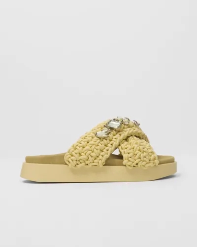 Inuikii - Gul - Slipper Woven Stones