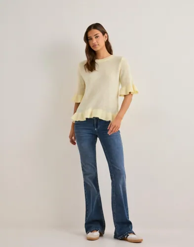ONLY Onlella Ss Frill O-Neck Knt toppar dam – bild 2