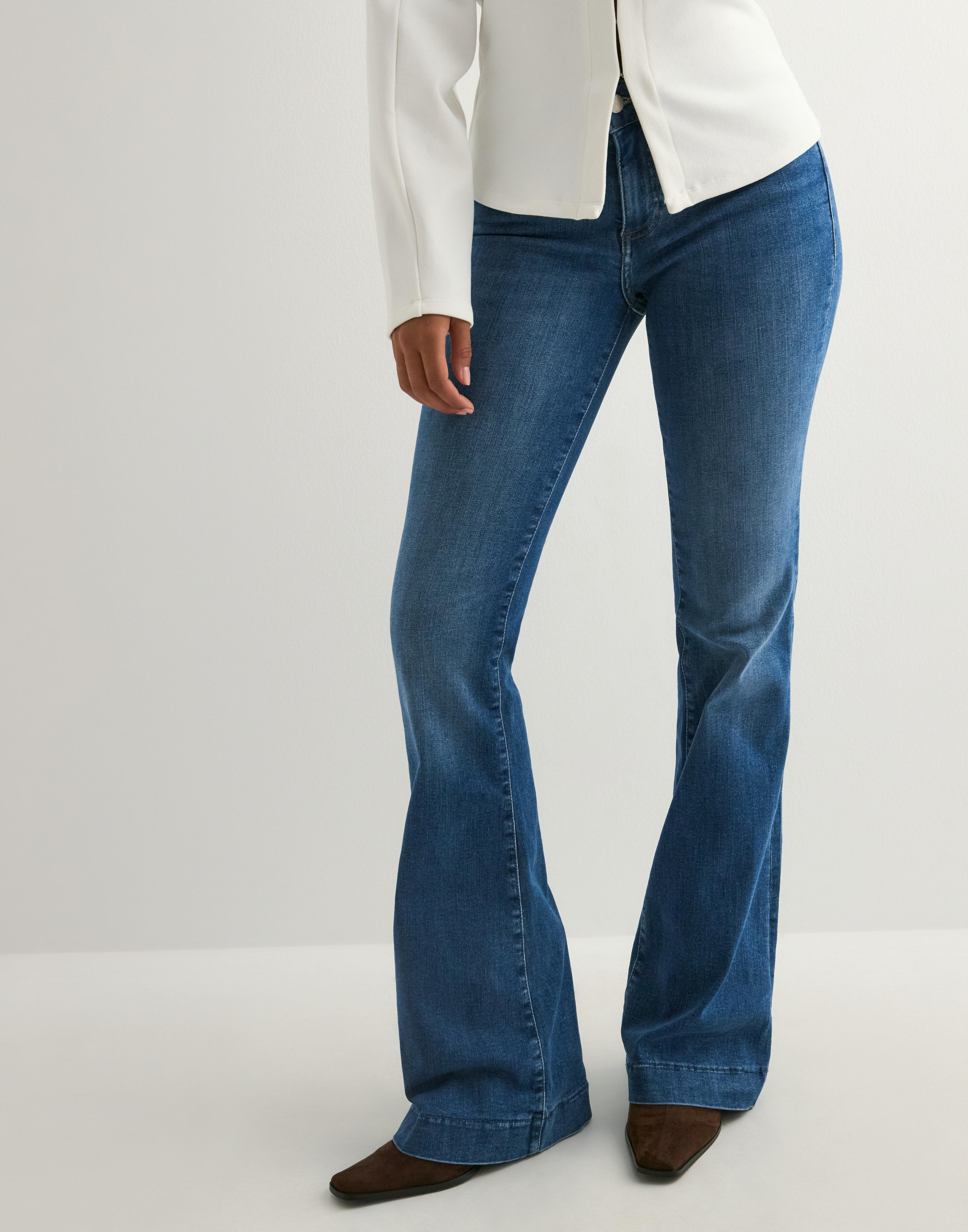 【HI FI FNK】Pro Flare Washed Denim Buy Flying Machine Women Stone Wash Skinny Fit Bootcut Jeans