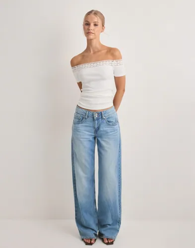 Nelly Crochet Shoulder Top toppar dam – bild 2