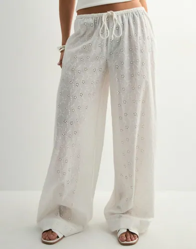 Nelly - Hvid - Pull On Broderie Anglais Pants