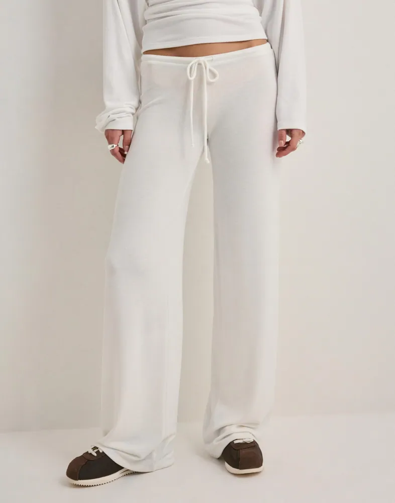 Nelly My Chill Pants byxor dam – bild 2