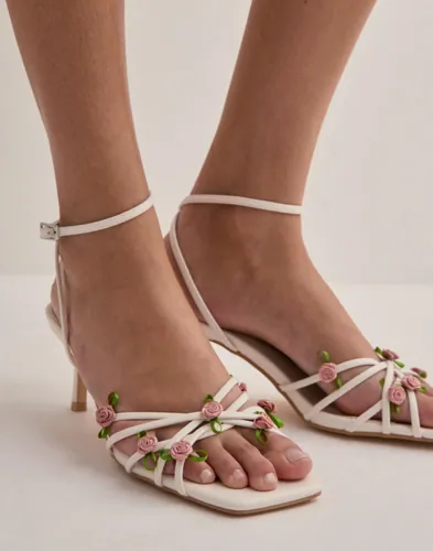 Nelly - Pink - Florals In Bloom Heel