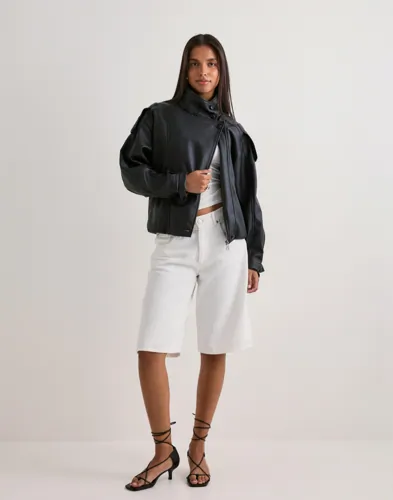 Thin Strap Heel