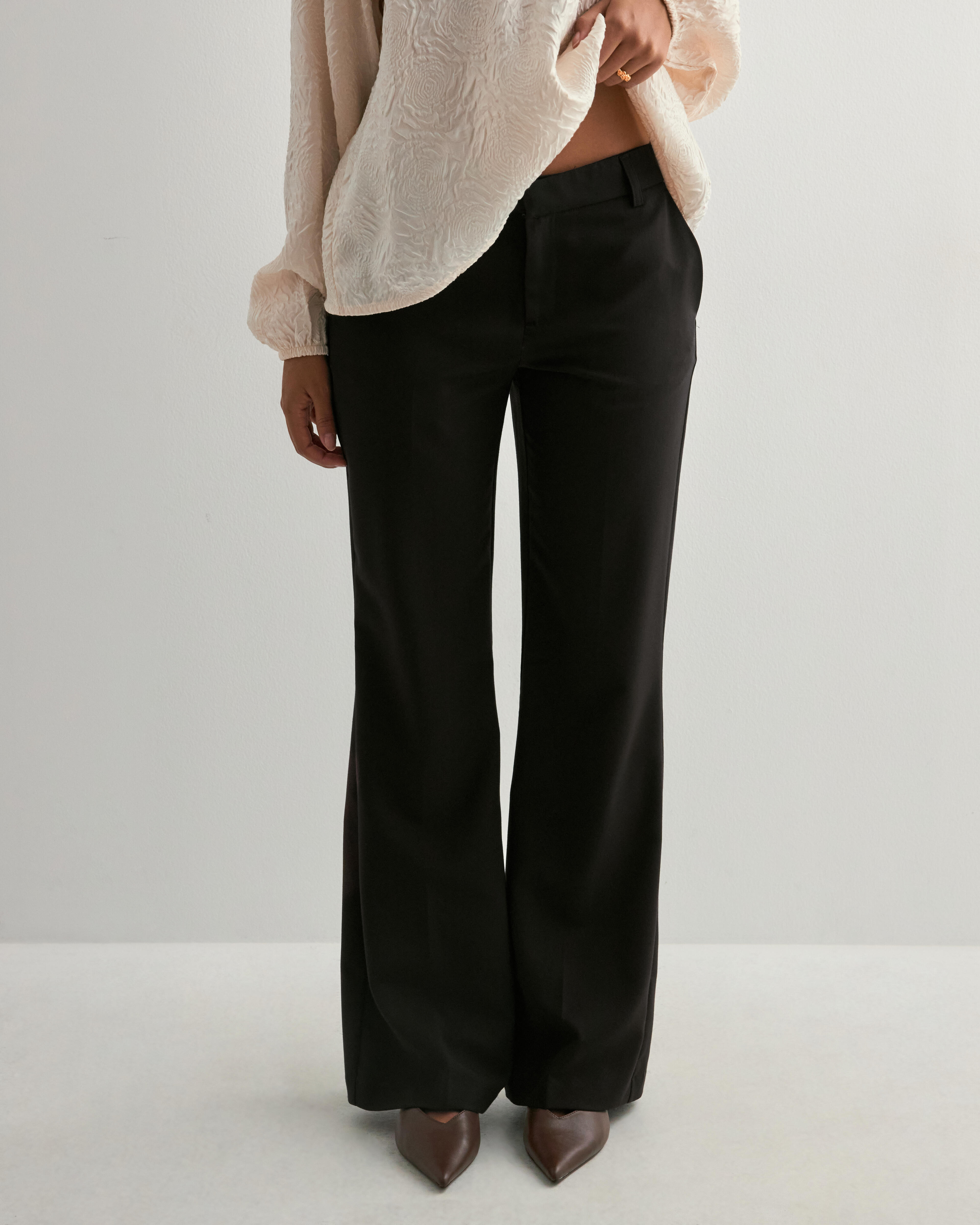 Flared Pants for Women | Trendy & Stylish | Shop online at Nelly
