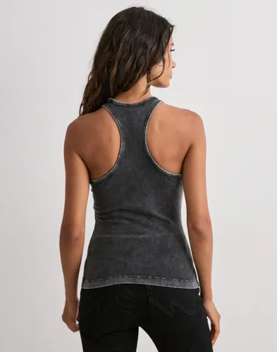Diesel Irene-dnm Tank toppar dam – bild 2
