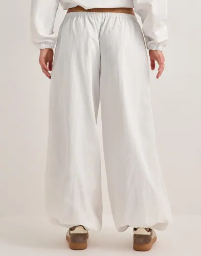 Nelly Balloon Pants mjukisbyxor dam – bild 3