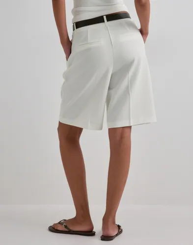 VERO MODA Awpassi Mw Knee Shorts Noos dam – bild 3