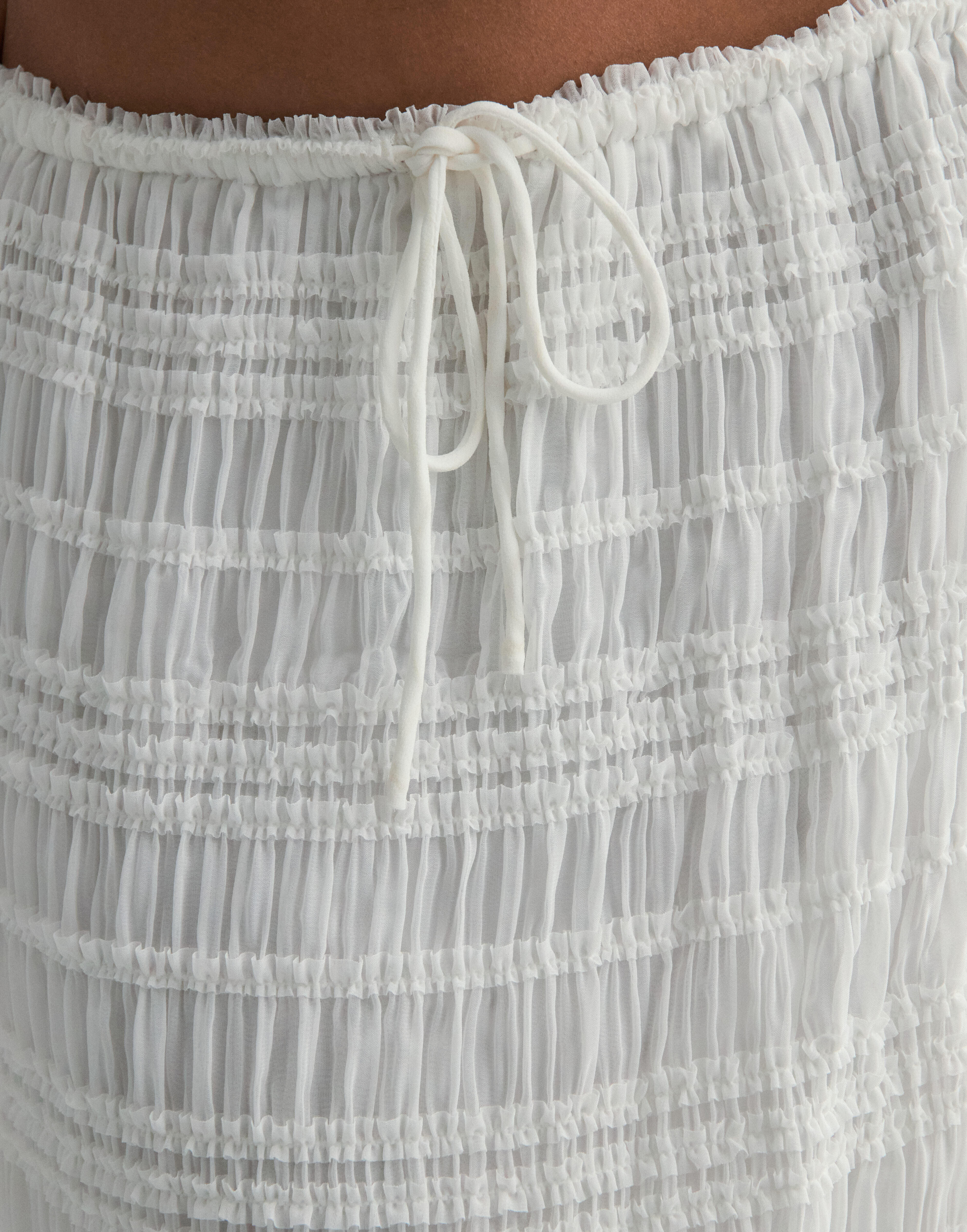 Buy Nelly Fancy Frill Skirt - White | Nelly.com