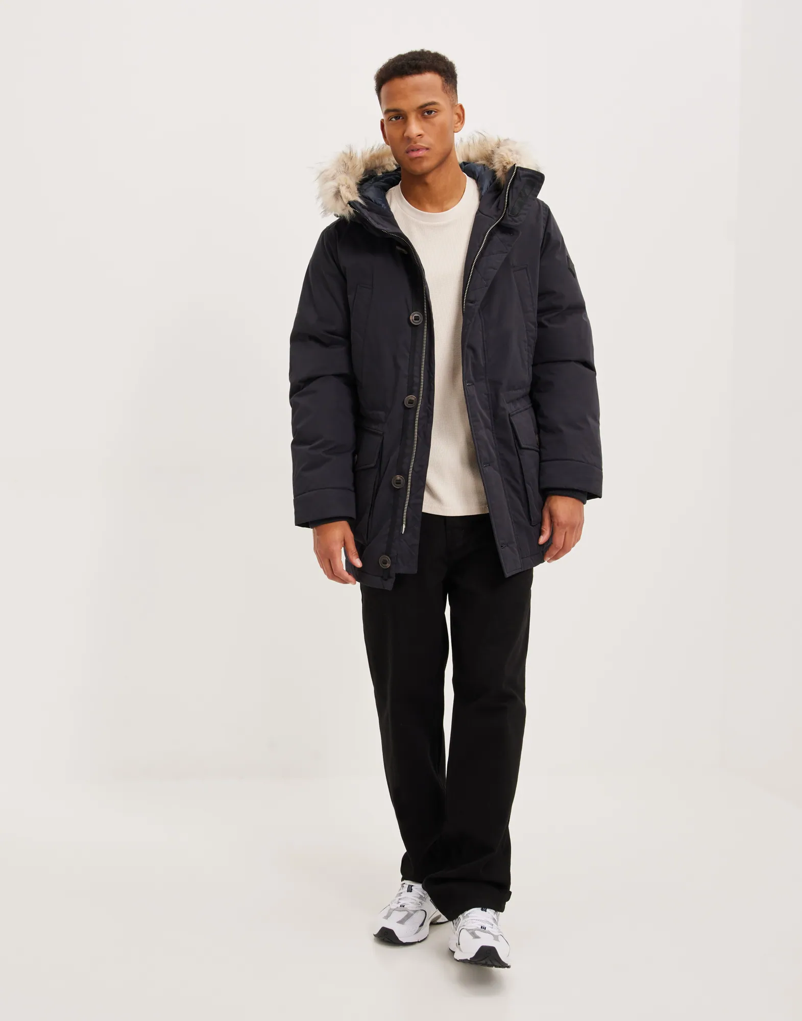 D2. WINTER PARKA