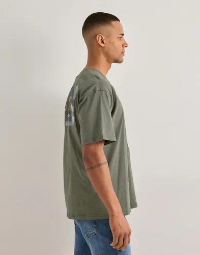 Diesel T-Boxt-V8 T-Shirt Kortärmade t-shirts herr – bild 2