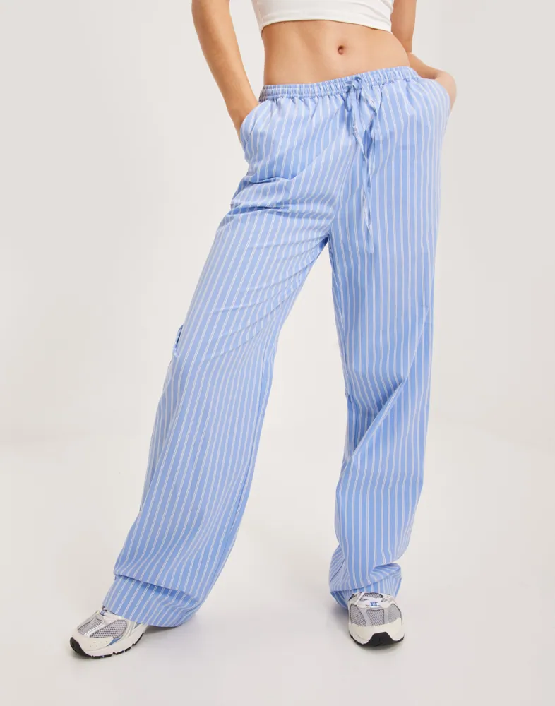 Buy Nelly Flowy Cotton Pants Blue/Striped