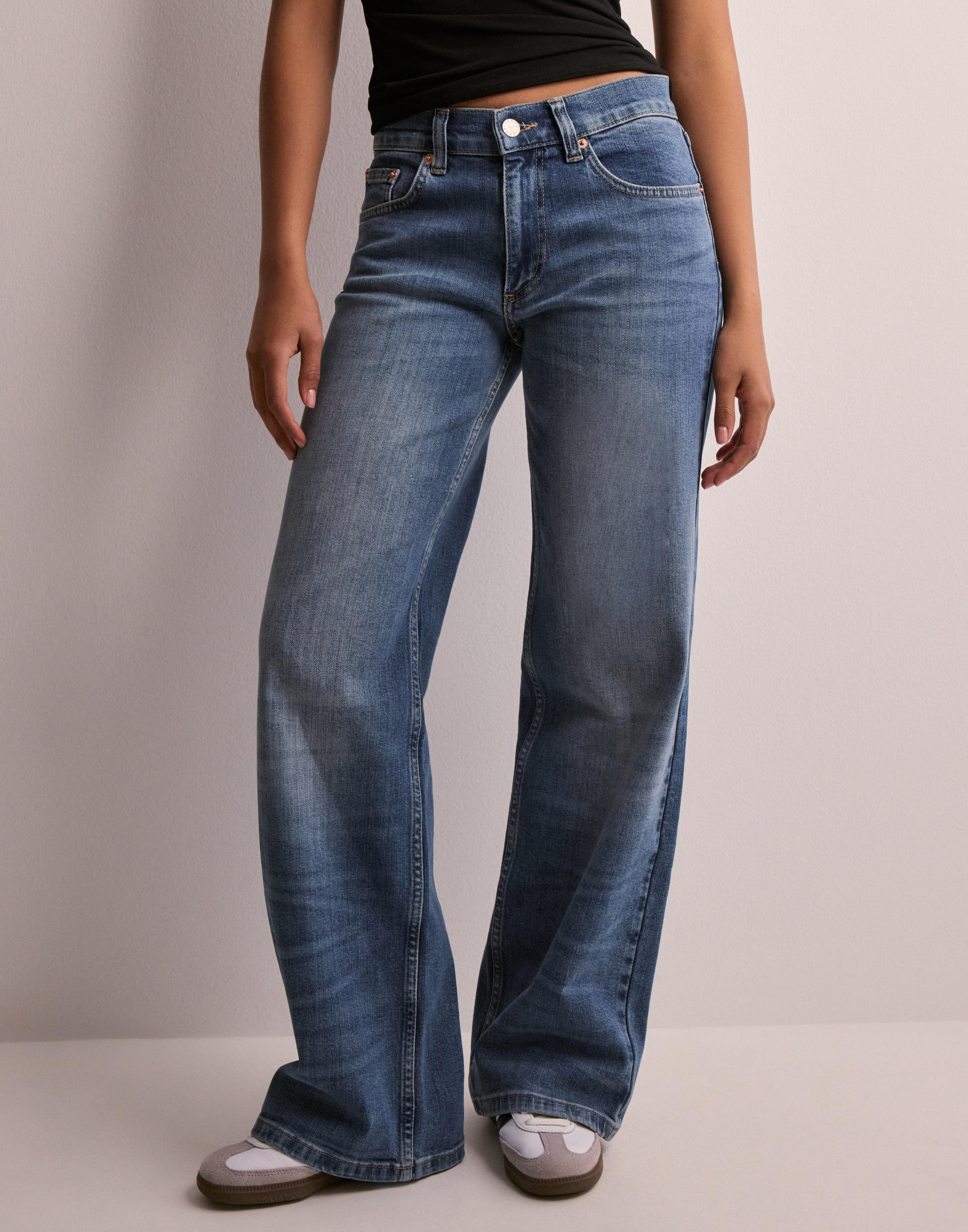 Low waist loose jeans