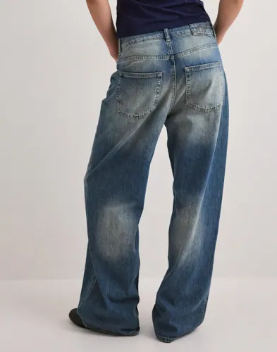 Nelly - Blå - Baggy Jeans