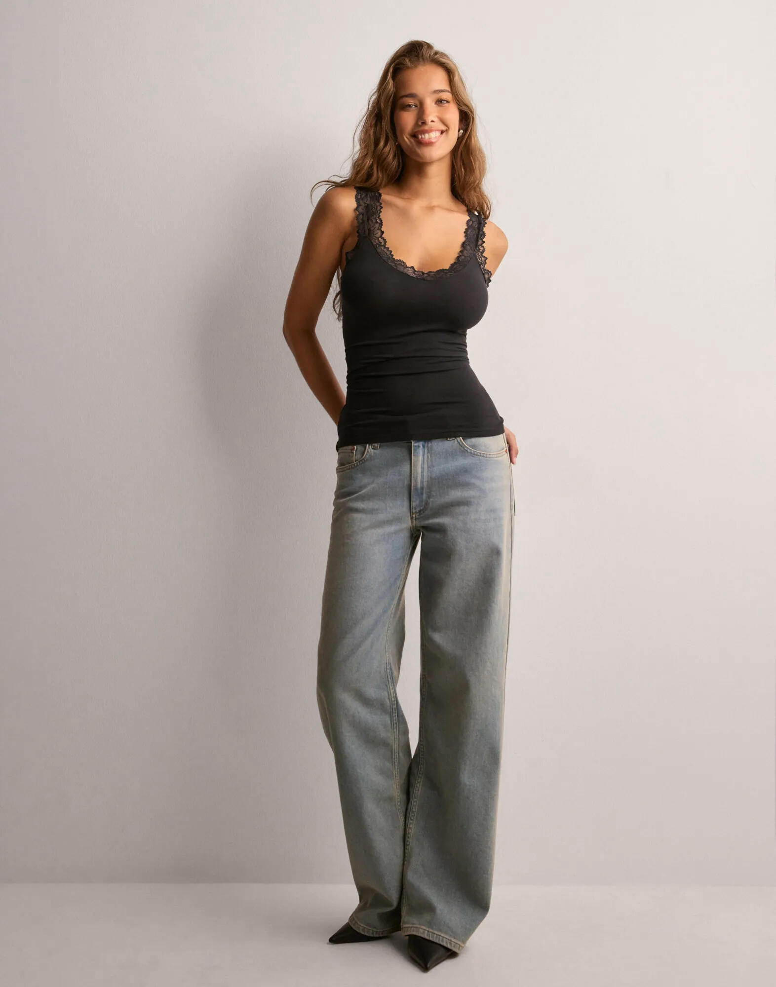 Vero Moda T-shirt e Top da donna in promo - Taglia 38