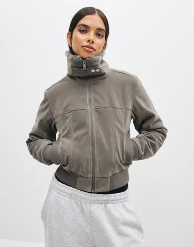 Tight Zip Fur Jacket