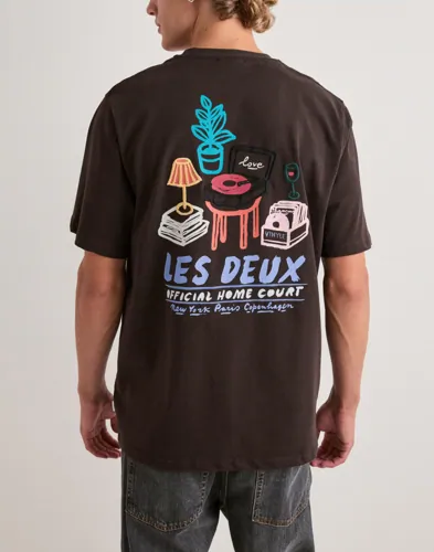 Les Deux Record T-shirt T-shirts med tryck Brun