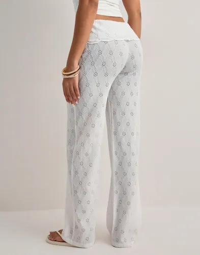 Nelly - Hvid - Broderie Anglais Tie Pants
