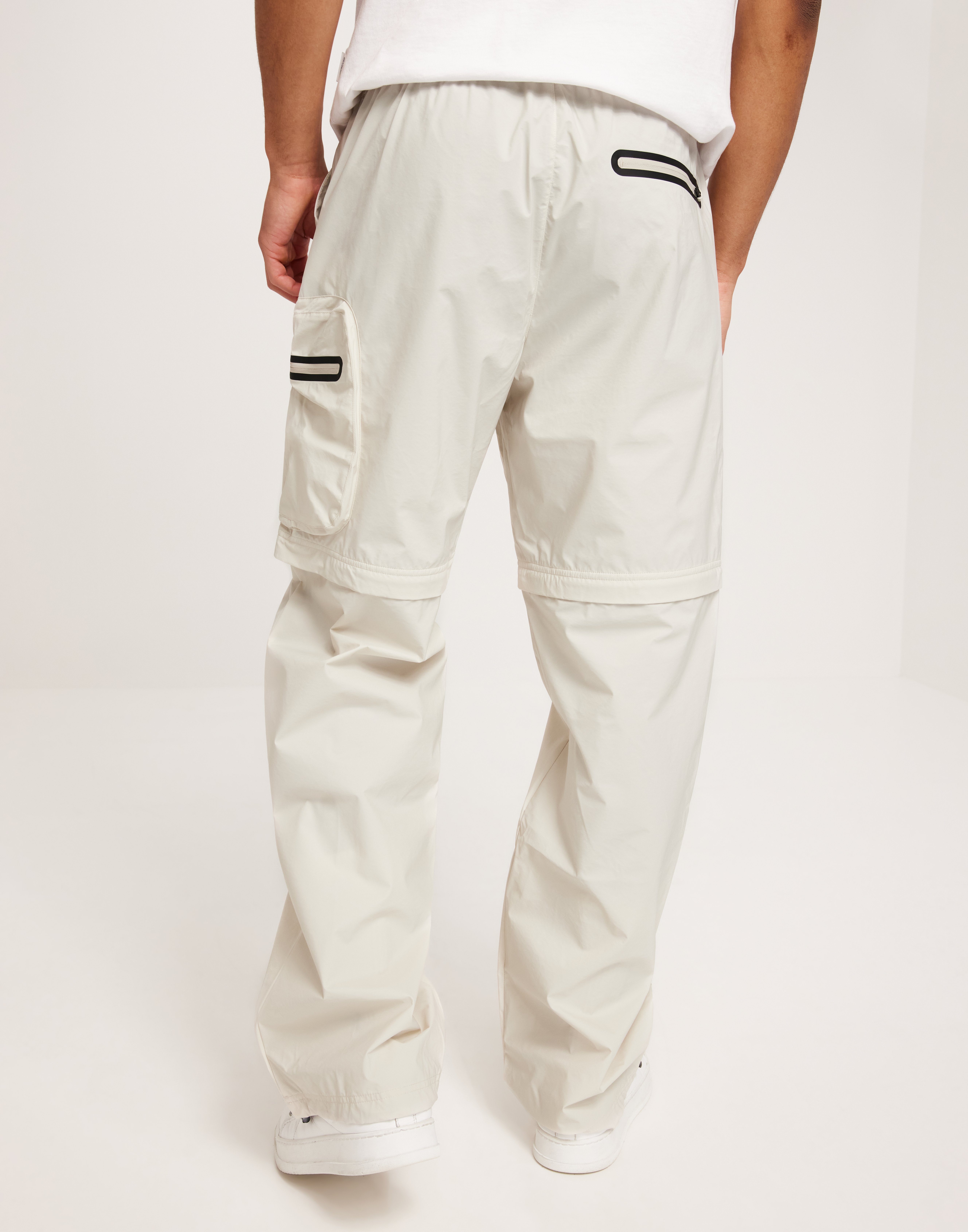 Buy J Lindeberg Glossa Zip-Off Pants - Moonbeam | NLYMAN