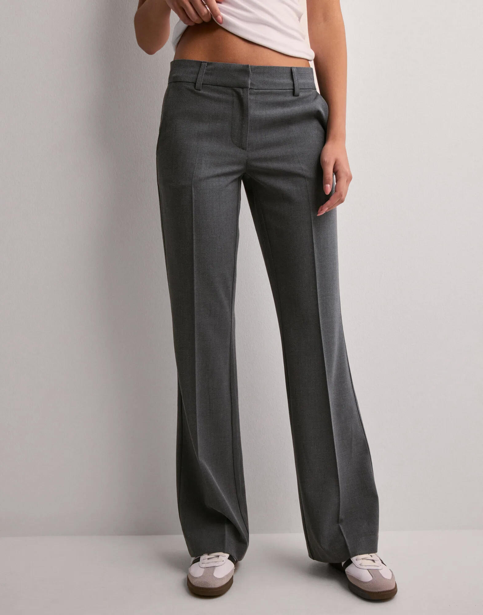 Buy Nelly Low Waist Flare Suit Pants - Dark Grey | Nelly.com