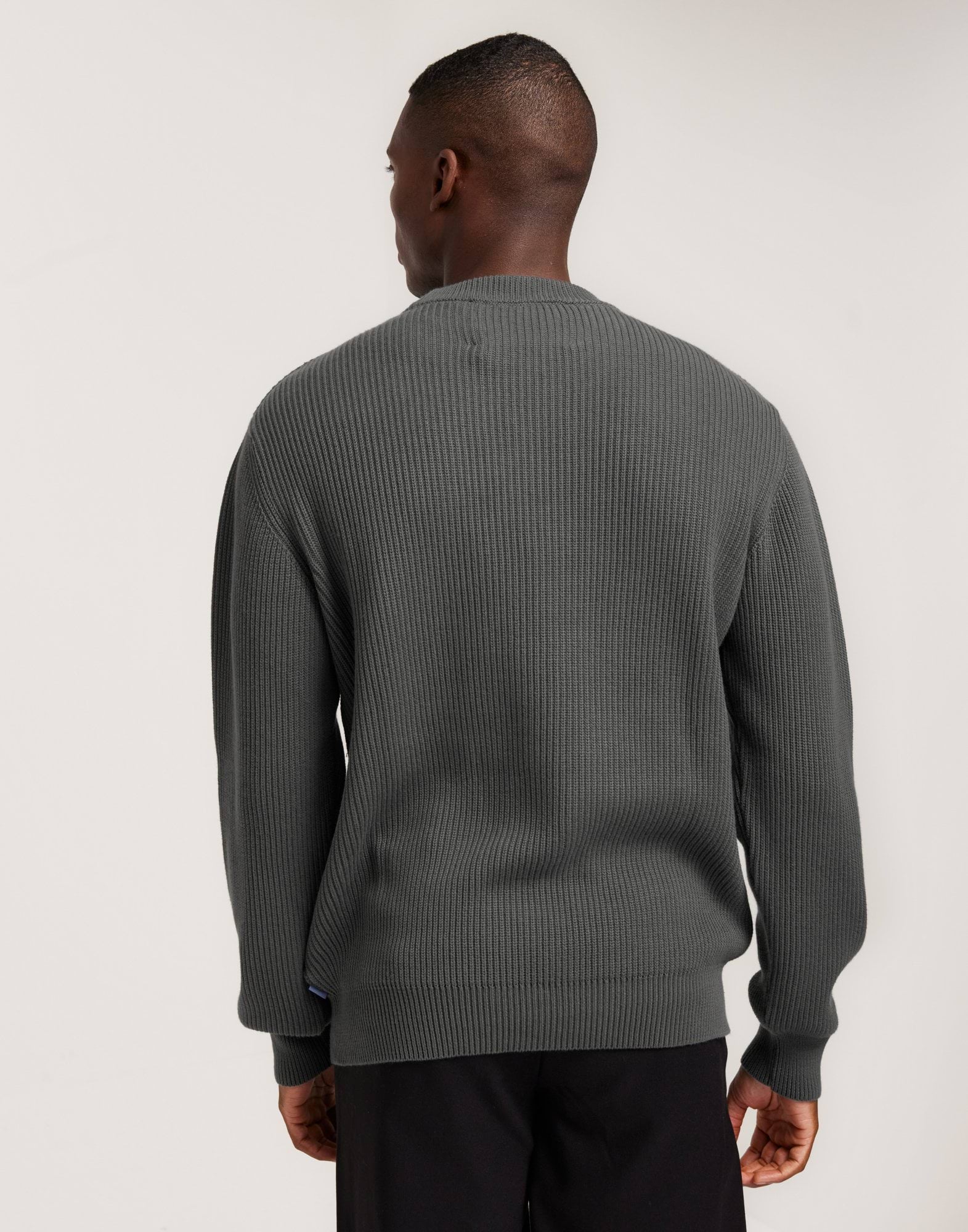 Round Neck Knit