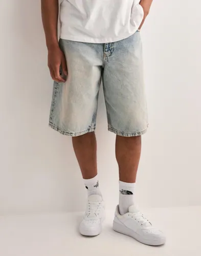 Blå Woodbird Yuto Dawn jeansshorts i denim med fem fickor