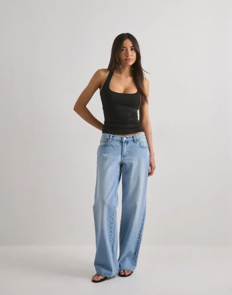 Nelly Built In Bra Halterneck Top toppar & linnen dam – bild 3