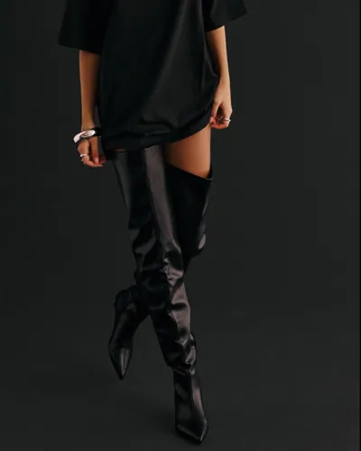 Nelly - Sort - Thigh High Scrunch Boot