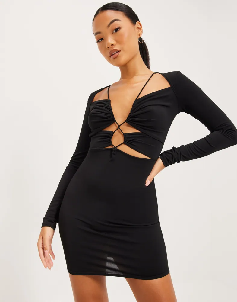 Buy Nelly Criss Cross Strap Dress - Black | Nelly.com Buy Nelly Criss Cross Strap Dress - Black | Nelly.com