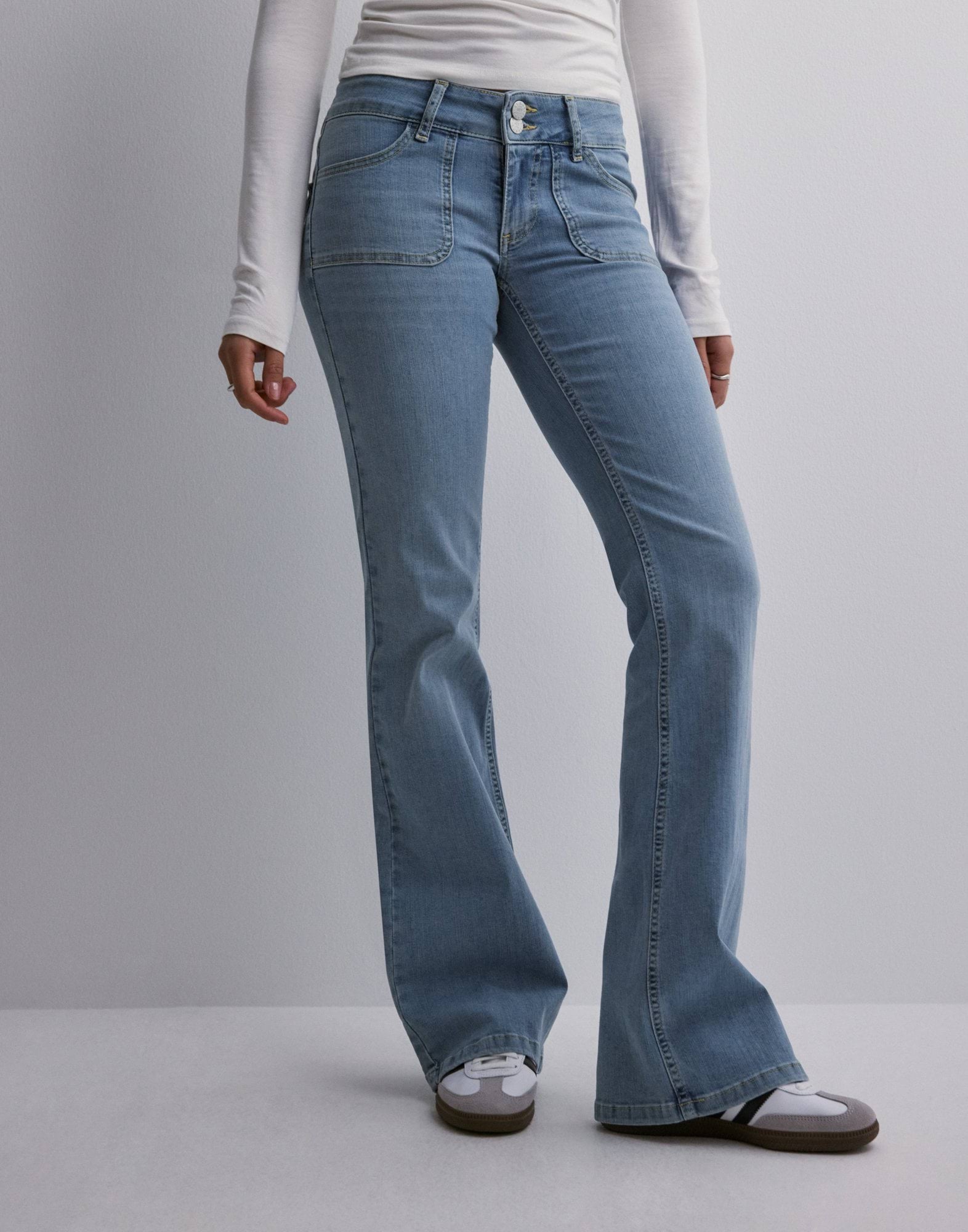 Low Waist Bootcut Jeans