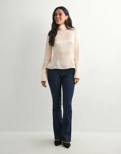 MALINA Celene Tie Detailed Satin blouse blusar dam – bild 3