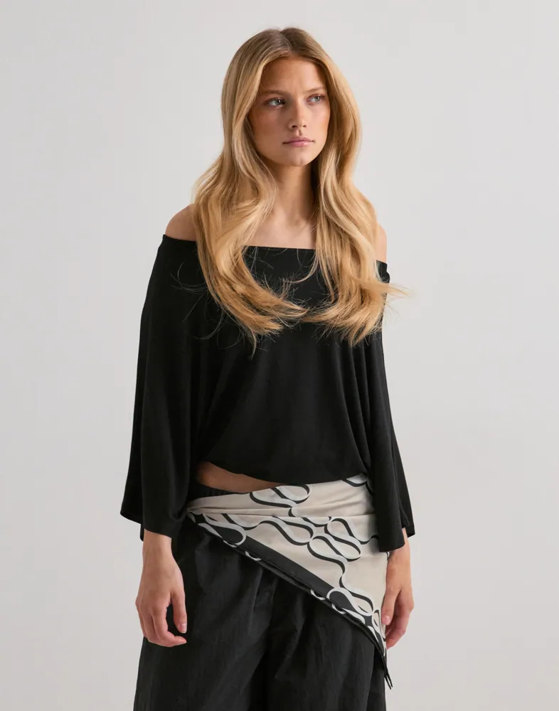 MALINA Silk Twill Scarf 65x65 halsdukar & sjalar dam – bild 2
