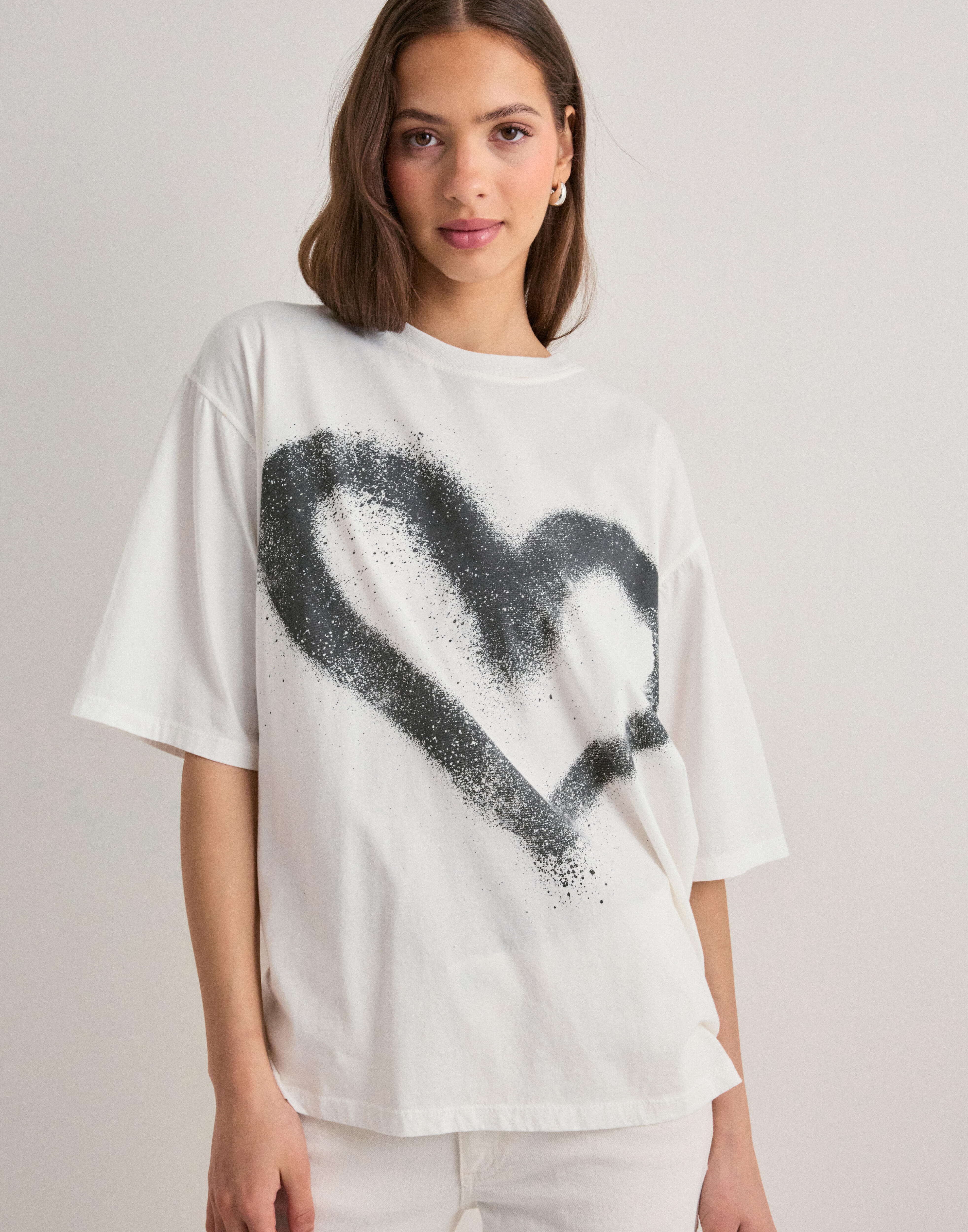 Heart Kobe Tee