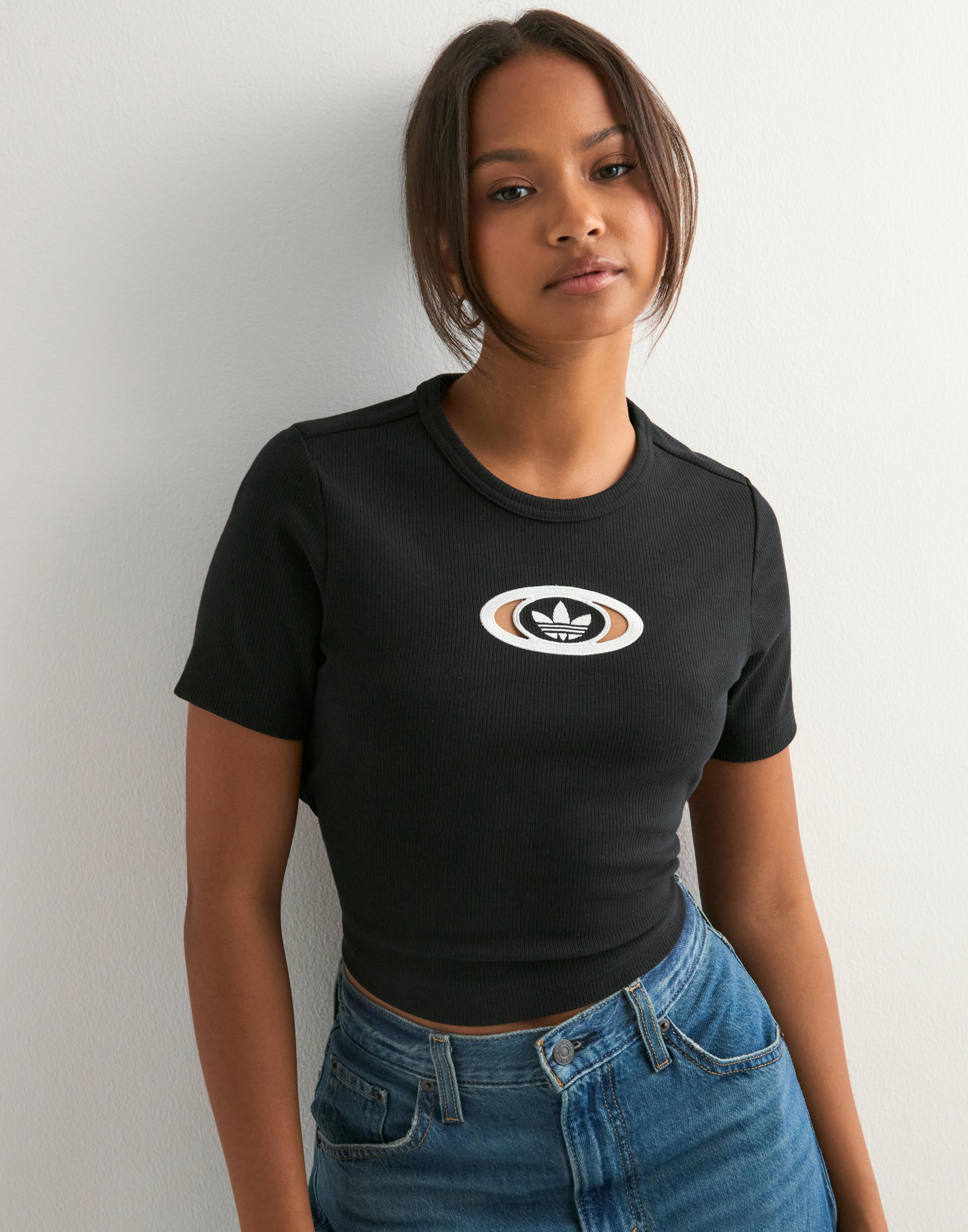 Buy Adidas Originals CUT OUT RIB TEE - Black | Nelly.com