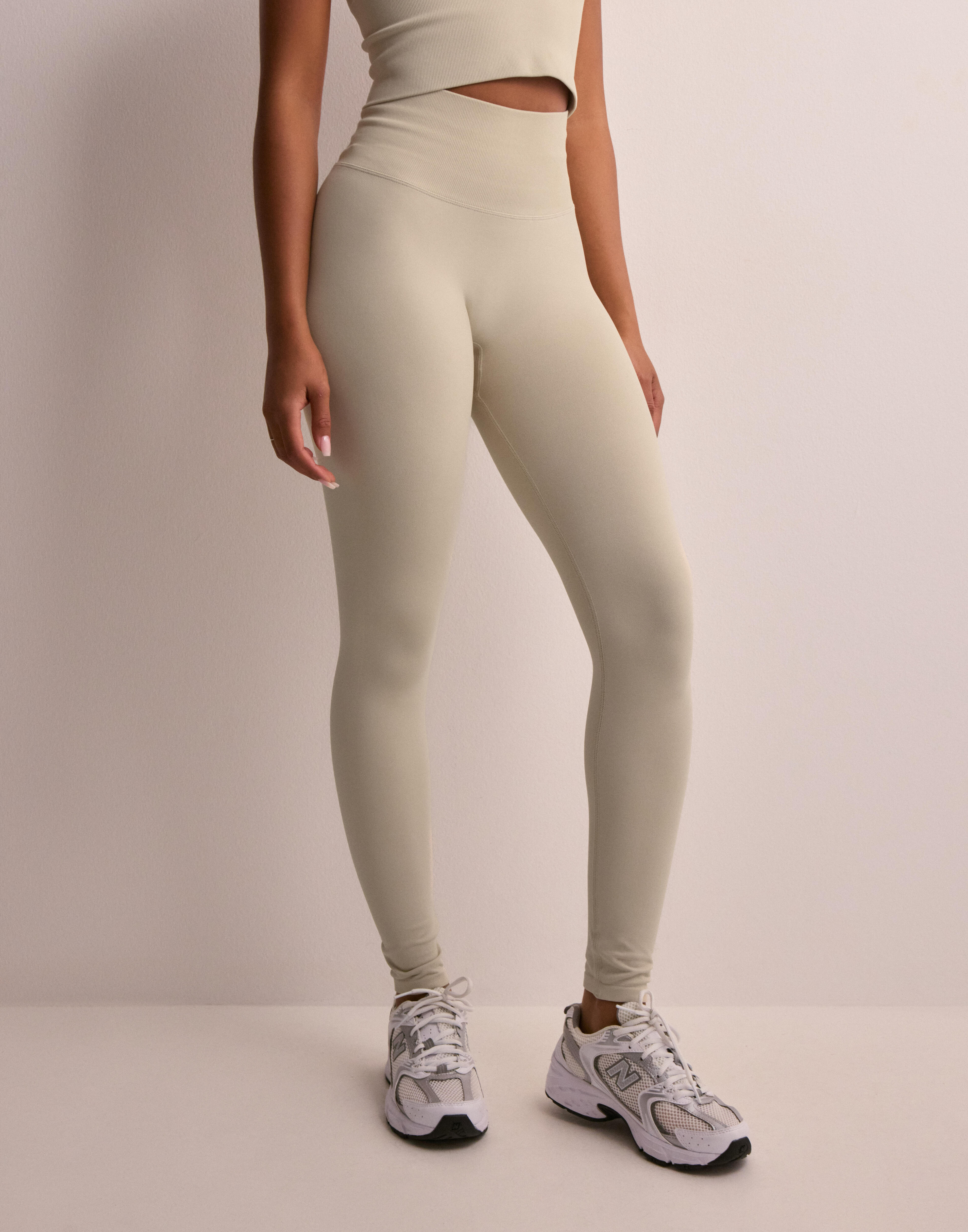 High waisted gym leggings Woman Shop online at Nelly