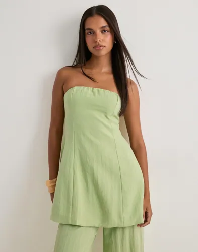 Vero Moda - Grön - Vmlyra Bandeau Top Wvn Exp