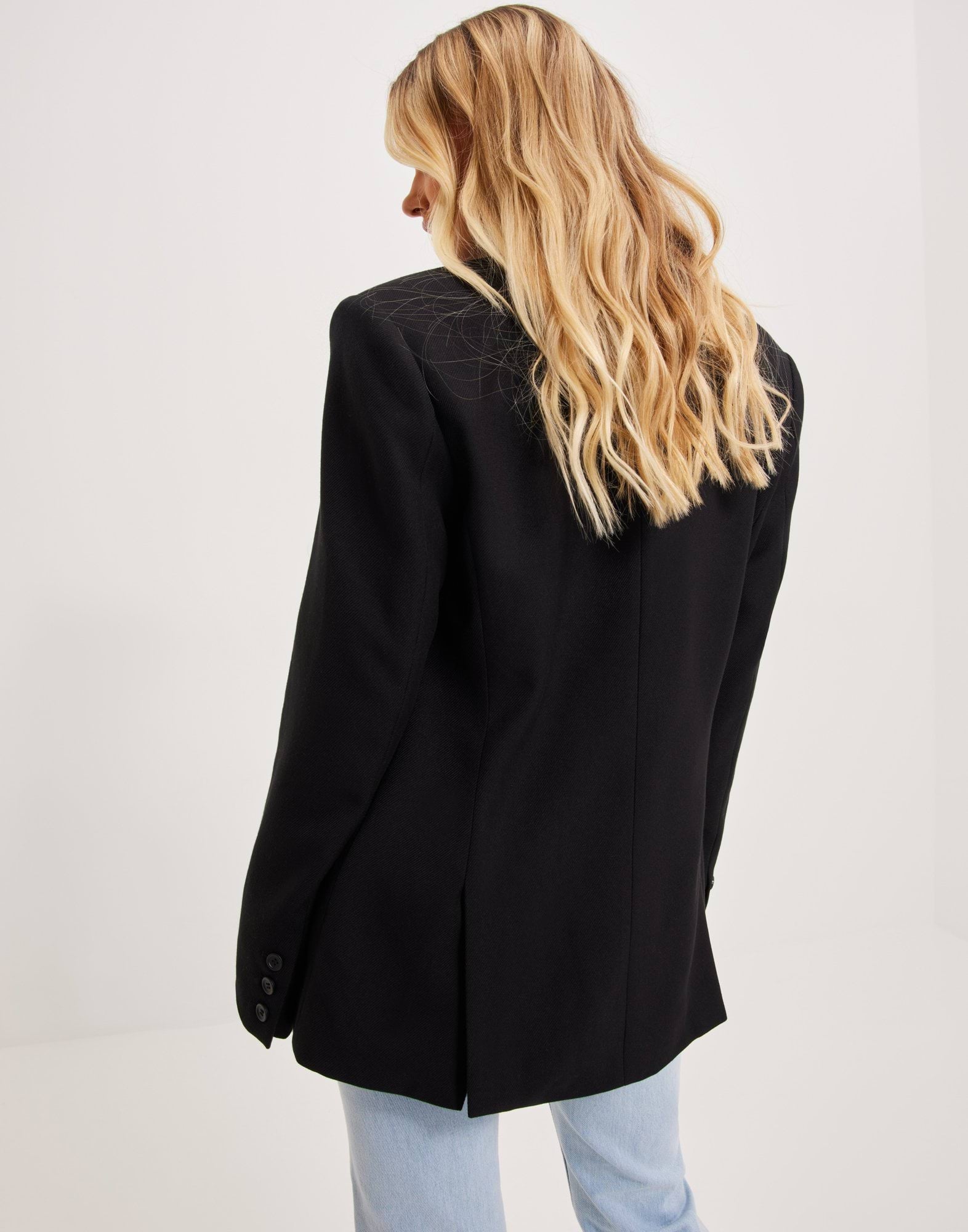 Everyday Wide Shoulder Blazer