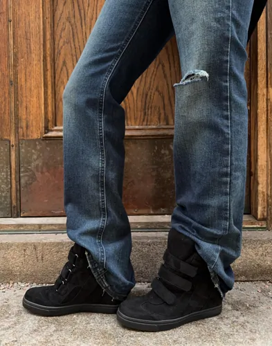 Nelly - Sort - Wedge Velcro Sneaker