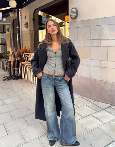 Low Loose Flare Jeans