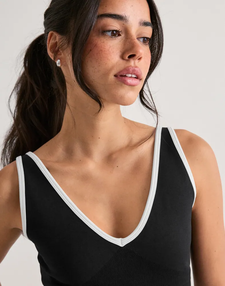 Aimn Shape Seamless Deep Cut Single toppar & linnen dam – bild 3