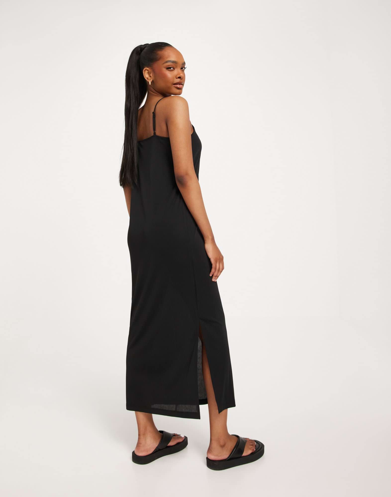 PCKATELYNN STRAP MIDI DRESS BC