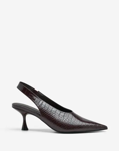 Wide Cut Slingback
