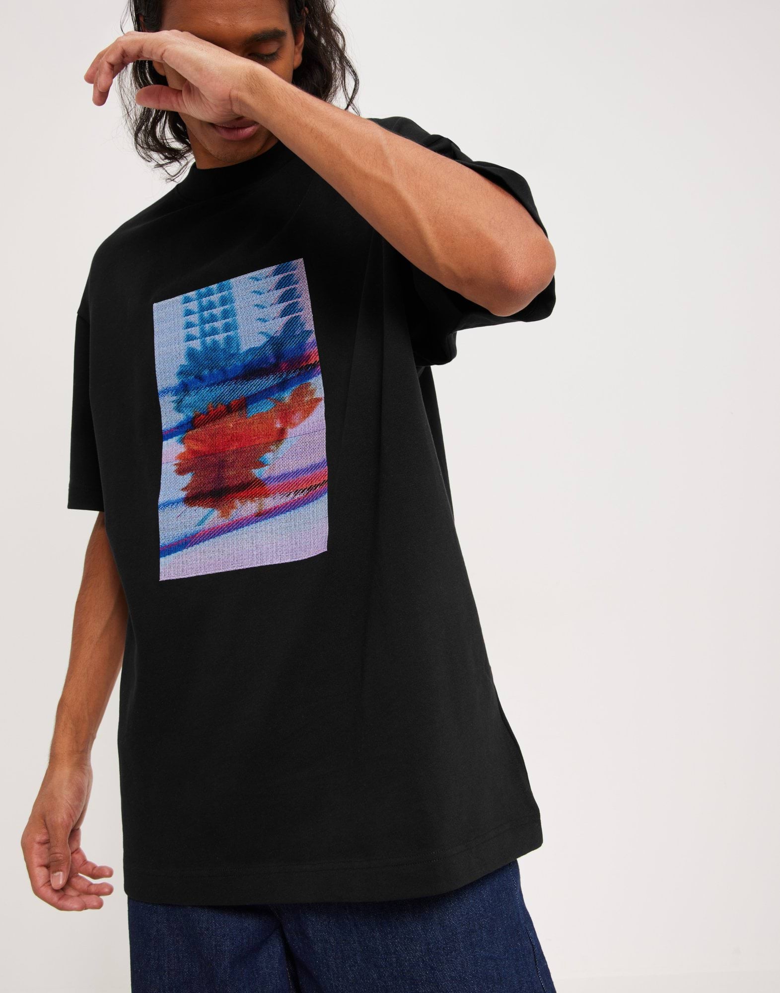 MOTION FLORAL GRAPHIC TEE