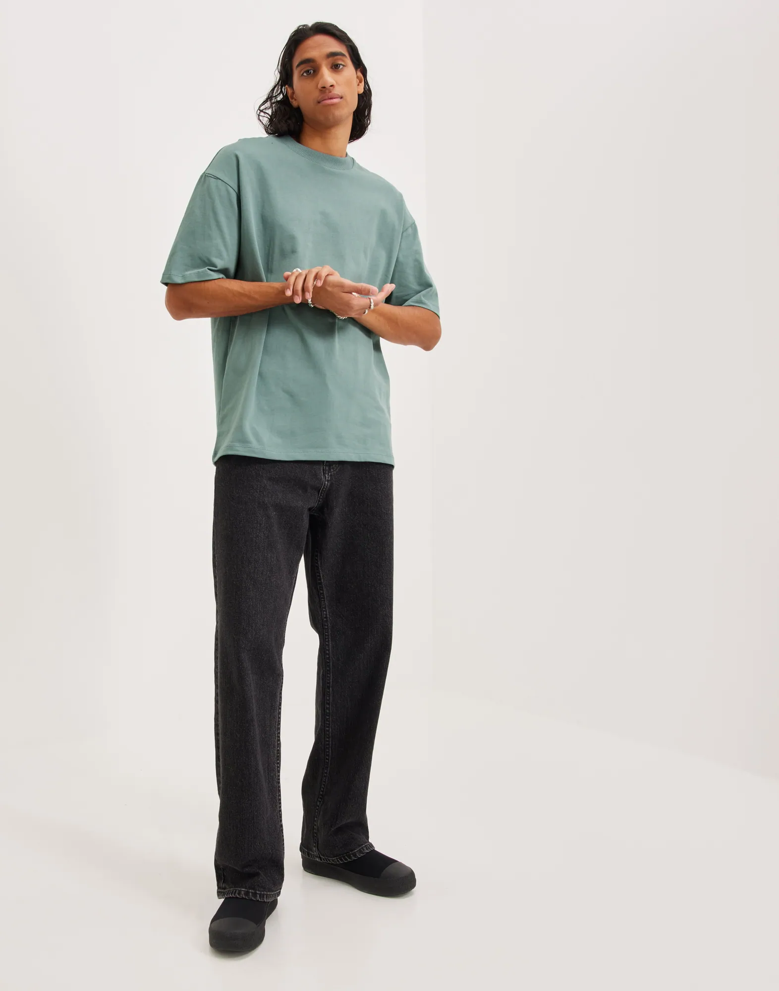 JPRBLAKAM CLEAN SS TEE CREW NECK NO