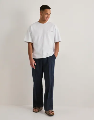 Que Sera Sera Logan Loose Linen Pant Linnebyxor herr – bild 3