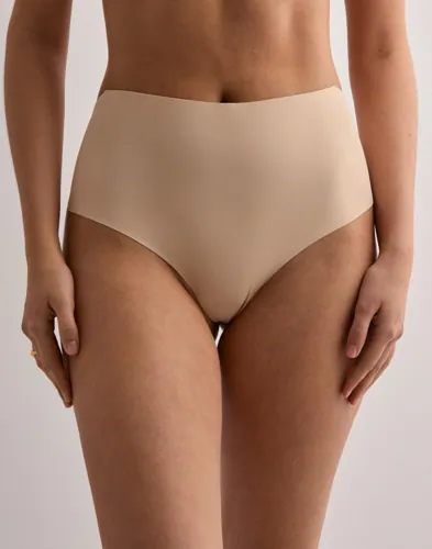 BYE BRA LOW BACK MID WAIST THONG BYE BRA LOW BACK MID WAIST THONG