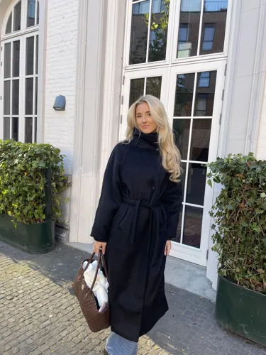 Nelly - Sort - High Collar Belted Coat